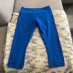 Beautiful blue Lululemon cropped leggings.